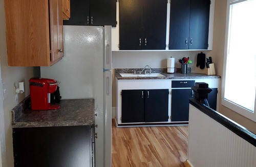 Greenville House | Clean, updated townhouse near ECU, Vidant & Uptown