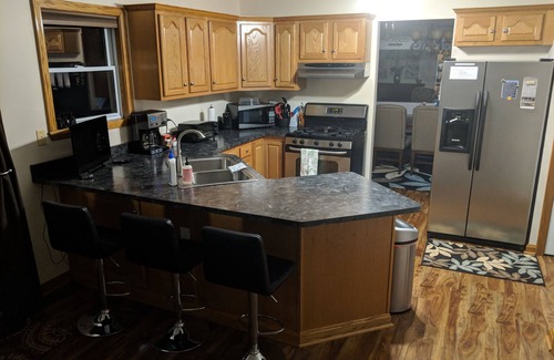 North East House | Cleaned + Disinfected according to EPA/CDC standards - Great Wine Trail Location