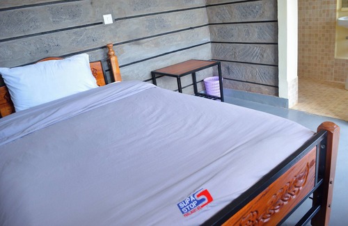 Sultan Hamud Cabin | Cleanest Guest Room with WiFi in Sultan Hamud