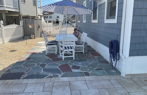 Seaside Heights House | Clear Blue Skies
