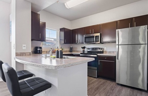 Sugar Land Apartment | Clear Lake Stay w/Pool View: Family Friendly