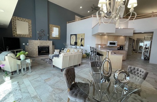 Clear Lake House | Clear Lake Waterfront Home! Dream Home, enjoy the good life!