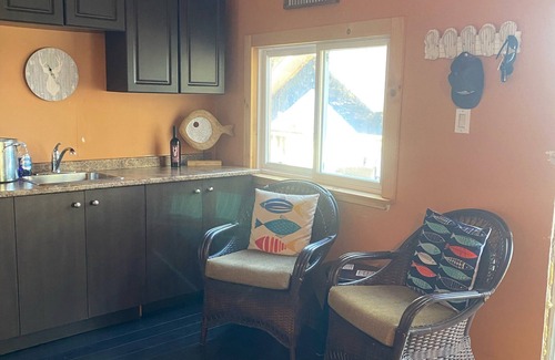 Catchacoma Cottage | Clear water and breath taking view!