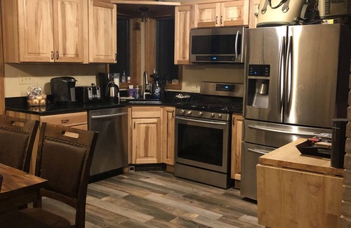 Rockton Cabin | Clearfield Co Rockton PA - Cabin Escape