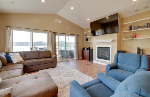 Clearlake House | Clearlake Vacation Rental with Nearby Lake Access!