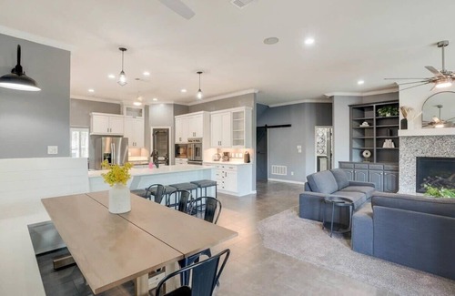 Lewisville House | Clearview Castle - Pool*, Jacuzzi, Lake View