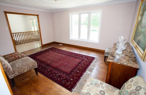 Clearview Ski Chalet | Clearview Manor! Wasaga Beach, Blue Mountain