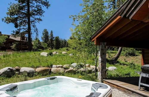 Tamarack Resort Cottage | Clearwater Cottage 87 at Tamarack Resort by Casago Mccall - Donerightmanagement