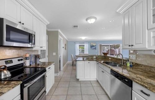 Greenbrook Estates Villa | Clearwater House 3 bedrooms-pool