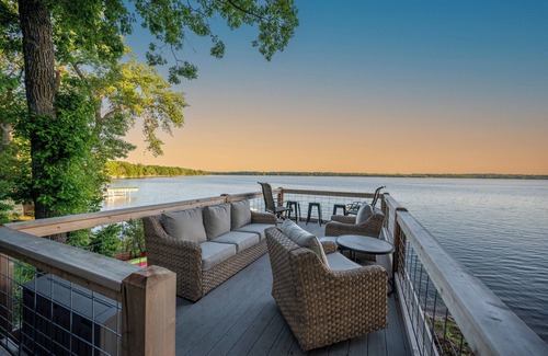 Annandale House | Clearwater Lake Retreat - Great for families!