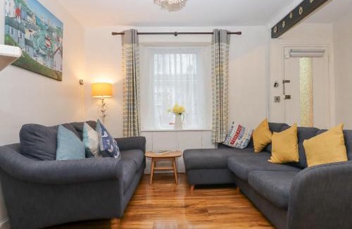 Roundham House | Clements Cottage