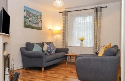 Roundham House | Clements Cottage