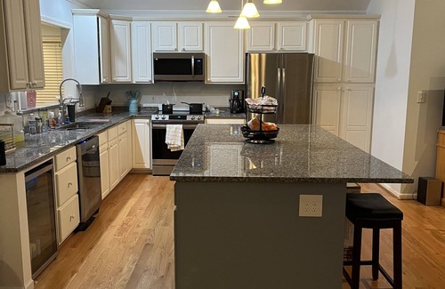 Townville House | Clemson Group Therapy - Sleeps 12