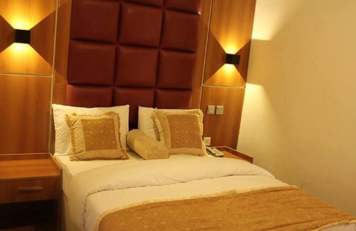 Port Harcourt Hotel | Clen Phil Hotels and Suites