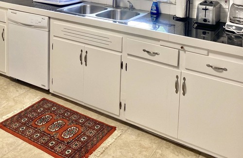 Cleveland House | Cleveland Clinic Housing with First Floor Bed/Bath