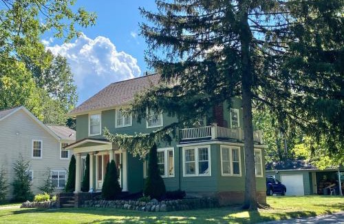 Cleveland Heights House | Cleveland Colonial in Family Area