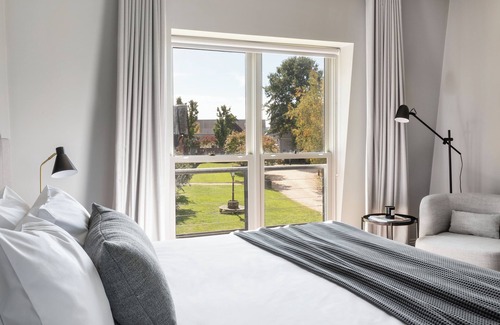 Lancefield Hotel | Cleveland Estate