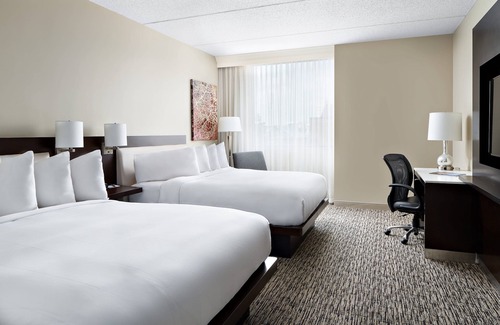 Warrensville Heights Hotel | Cleveland Marriott East