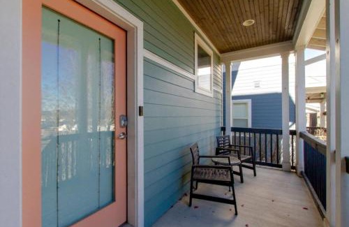 Cleveland Park House | Cleveland Park Charmer- Full Kitchen- Private Yard