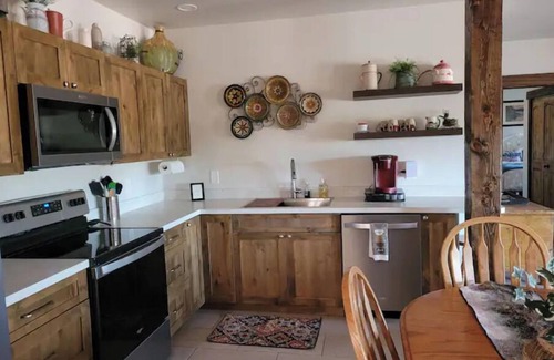 Meeker House | Cleveland Place