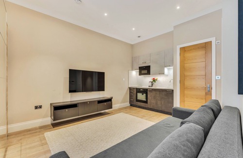 Redcliffe Apartment | Cleveland Residences Chelsea