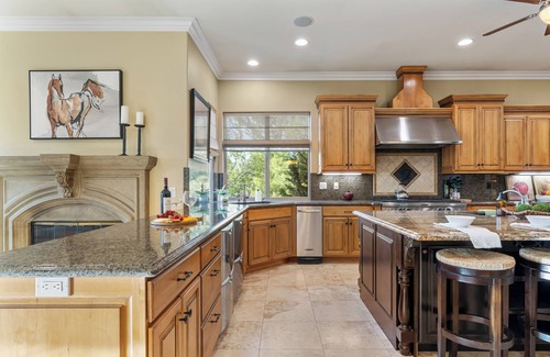Murrieta House | Cleveland Vista by AvantStay | Pool, Hot Tub, Fire Pit + Panoramic Views