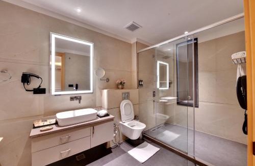 Ranjit Avenue Hotel | Click Collection Amritsar