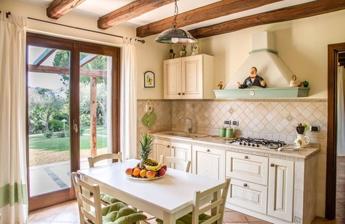 Alghero Villa | ClickSardegna Villa Luna in Alghero: with infinity pool and beautiful garden