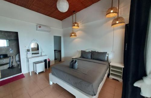 Bang Bao Bay Resort | Cliff Cottage