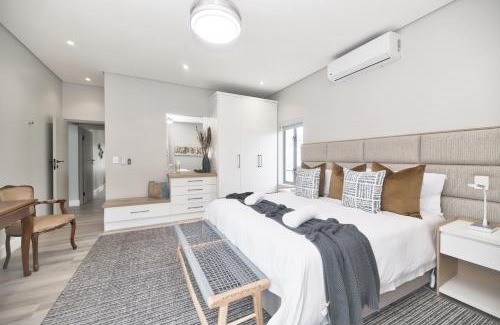 L'Agulhas House | Cliff Haven