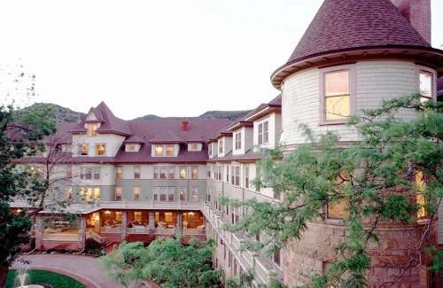 Manitou Springs Historic District Hotel | Cliff House at Pikes Peak