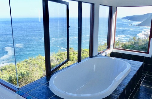 Victoria Bay Villa | Cliff Top House No.8 (Sleeps 4, 2 Bedrooms)