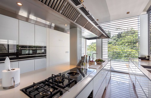 Wichit Villa | Cliff Top Residence -Spacious 6-bedrooms luxury villa in Ao Yon