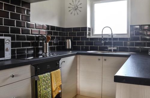 Hopton House | Cliff Top Villa