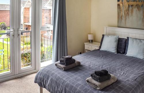 Hopton House | Cliff Top Villa