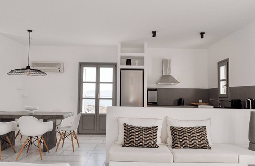 Parikia Villa | Cliff Villa Paros, 115sq.m | Panoramic sea view | Shared Pool |Spacious Terraces