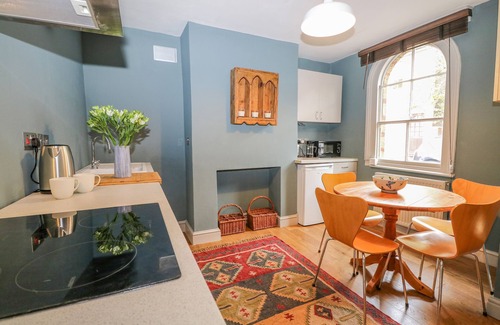 Lewes Cottage | Cliffe Cottage
