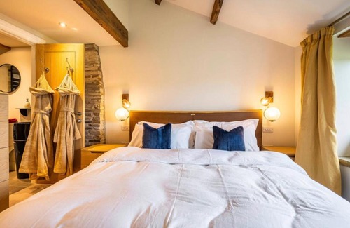 Skelmanthorpe House | Cliffe Hill Cottage