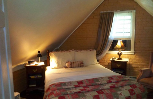 Ohio City Bed & Breakfast | Clifford House Private Home Bed & Breakfast