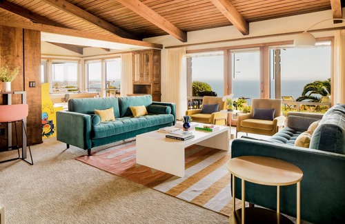 Western Malibu House | Cliffridge by AvantStay Lush Malibu Hills Estate w/ Breathtaking Ocean Views