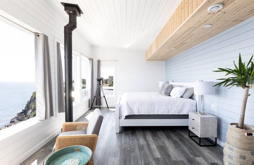 Bauline East Resort | Cliffs Edge Retreat