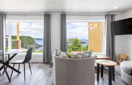 Bauline East Resort | Cliffs Edge Retreat