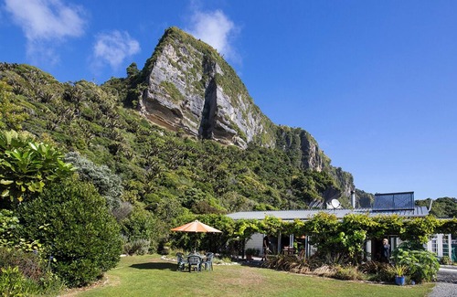 Punakaiki House | Cliffscapes Holiday House