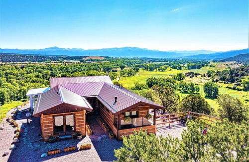 Salida House | Cliffside Home at Shaw's River Ranch with some of the best views on the planet.