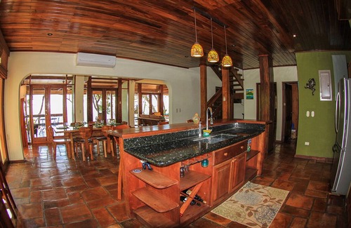 Playa La Redonda House | Cliffside home in spectacular Redonda Bay