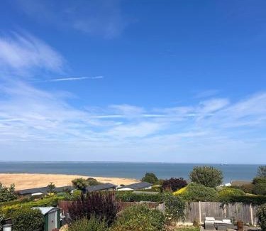 Minster on Sea House | Clifftop Coastal Retreat by Sheppey Stays