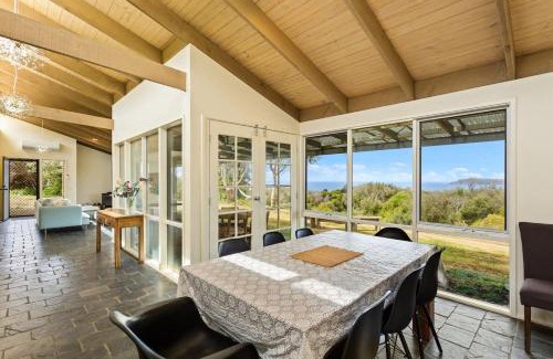 Powlett River House | 'Clifftop Cocoon' Swing into Scenic Sea Views