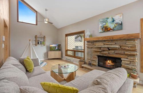 Windcliff Estates Apartment | Cliffview Luxury Vacation Rental at Windcliff home