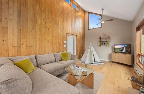 Windcliff Estates Apartment | Cliffview Luxury Vacation Rental at Windcliff home
