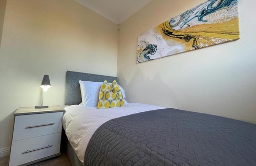 Northampton Apartment | Clifton home